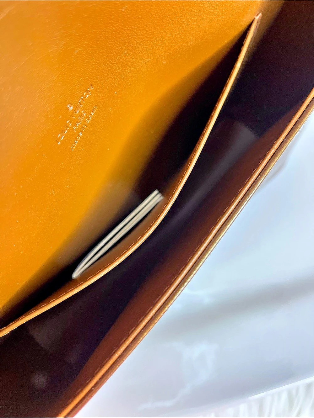 Louis Vuitton Monogram Vernis Thompson Street Bag Bronze - Picture 11 of 14